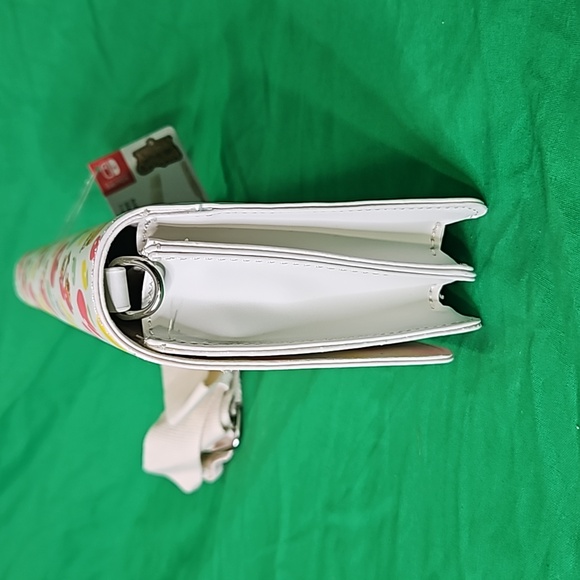 Controller Gear Animal Crossing Sling Bag - Picture 2 of 7